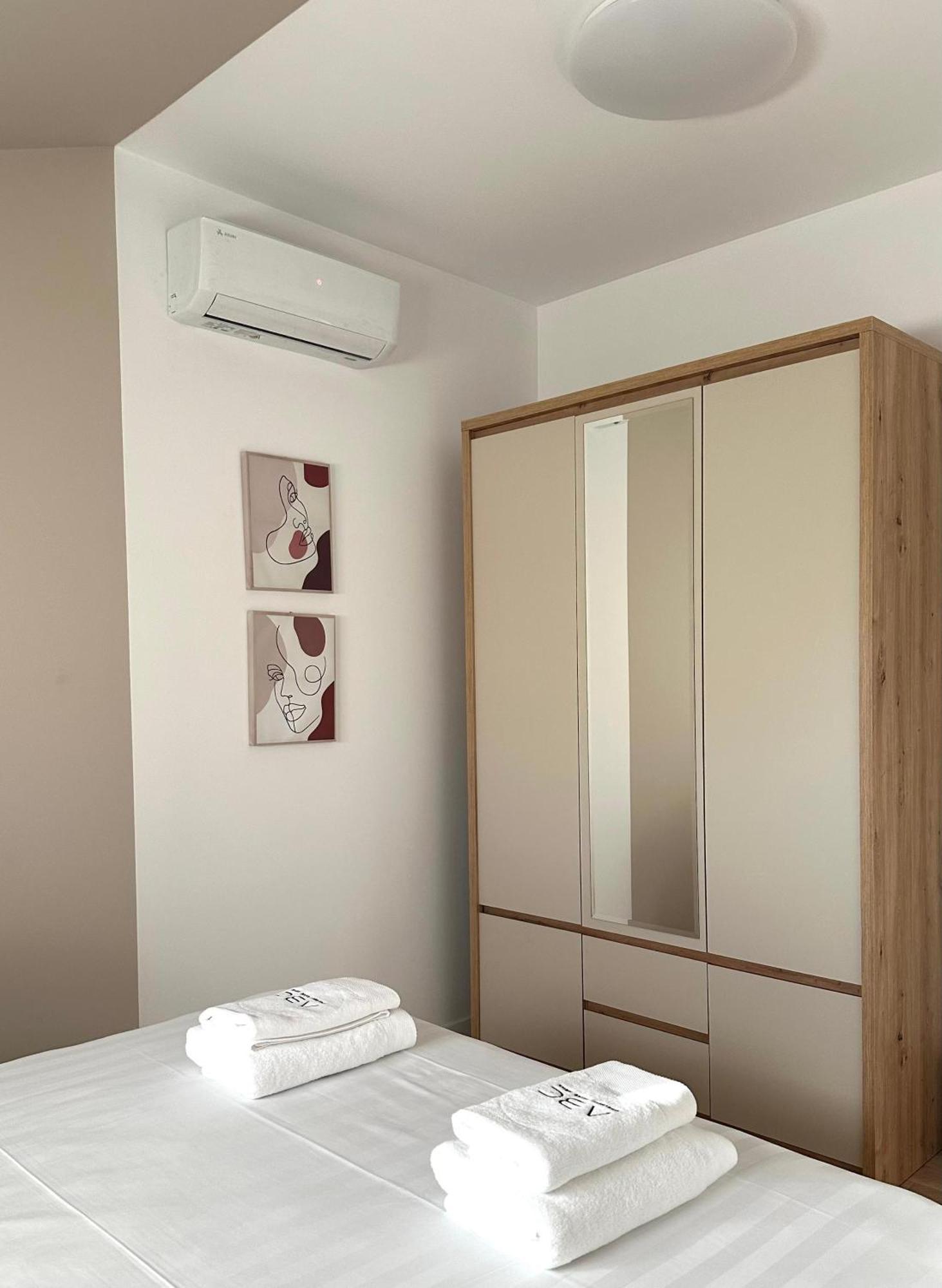 Abc Apartment Blloku Center ティラナ エクステリア 写真