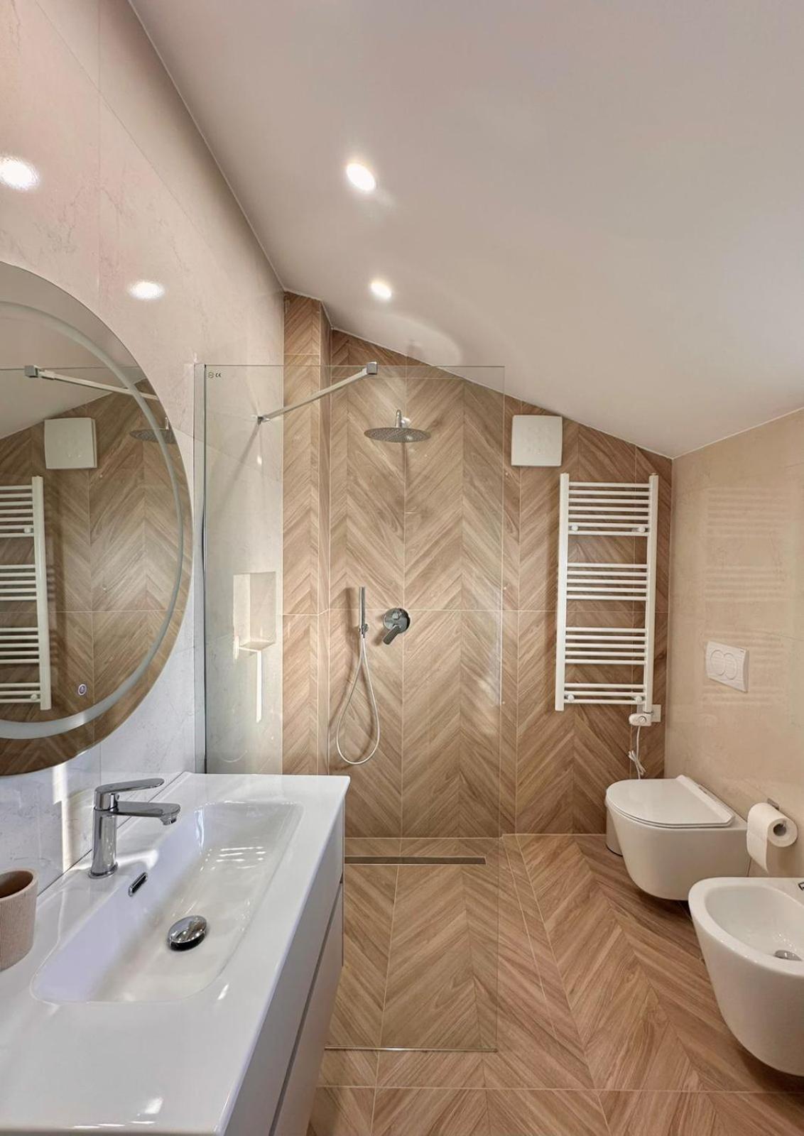Abc Apartment Blloku Center ティラナ エクステリア 写真