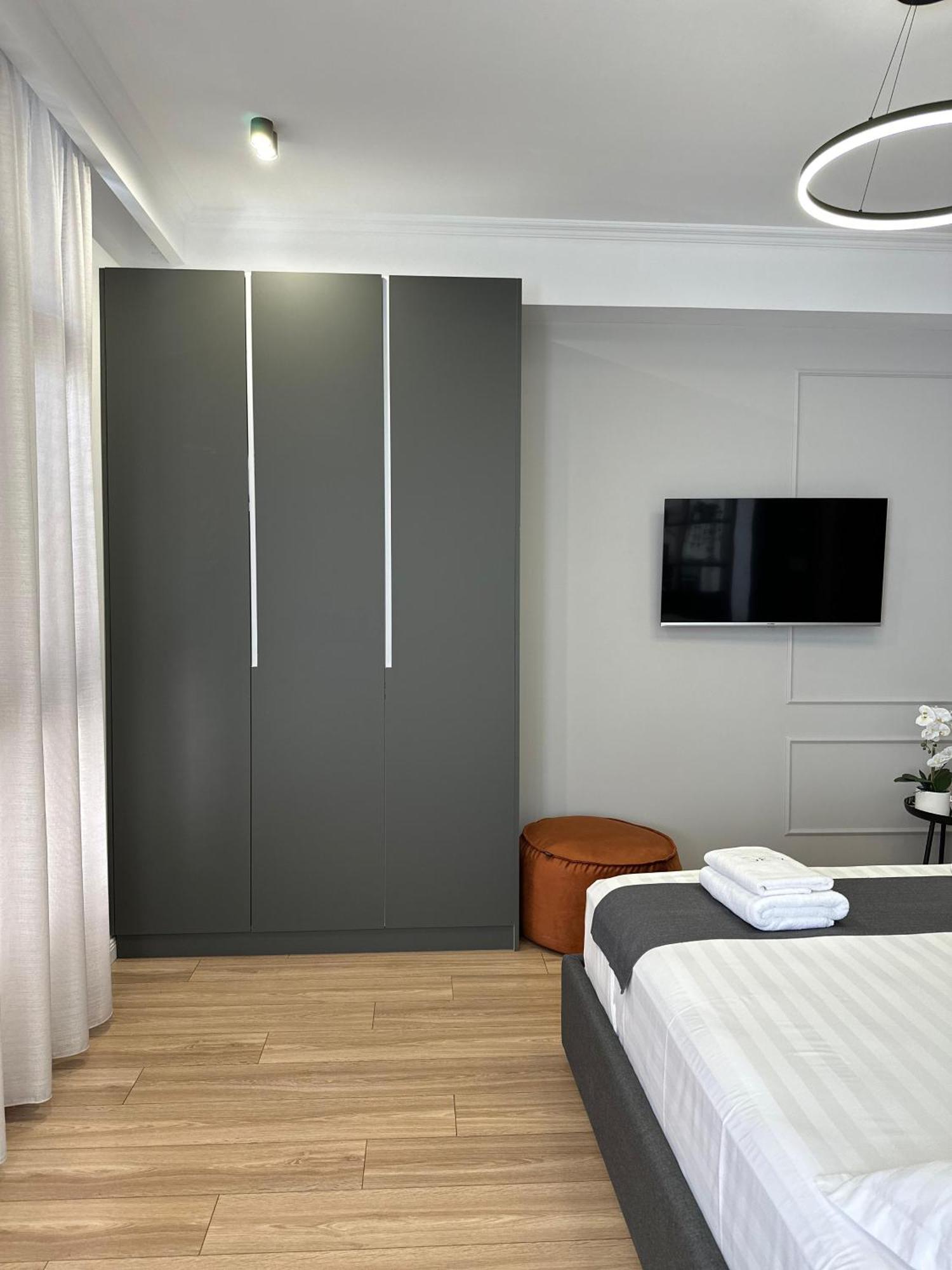 Abc Apartment Blloku Center ティラナ エクステリア 写真